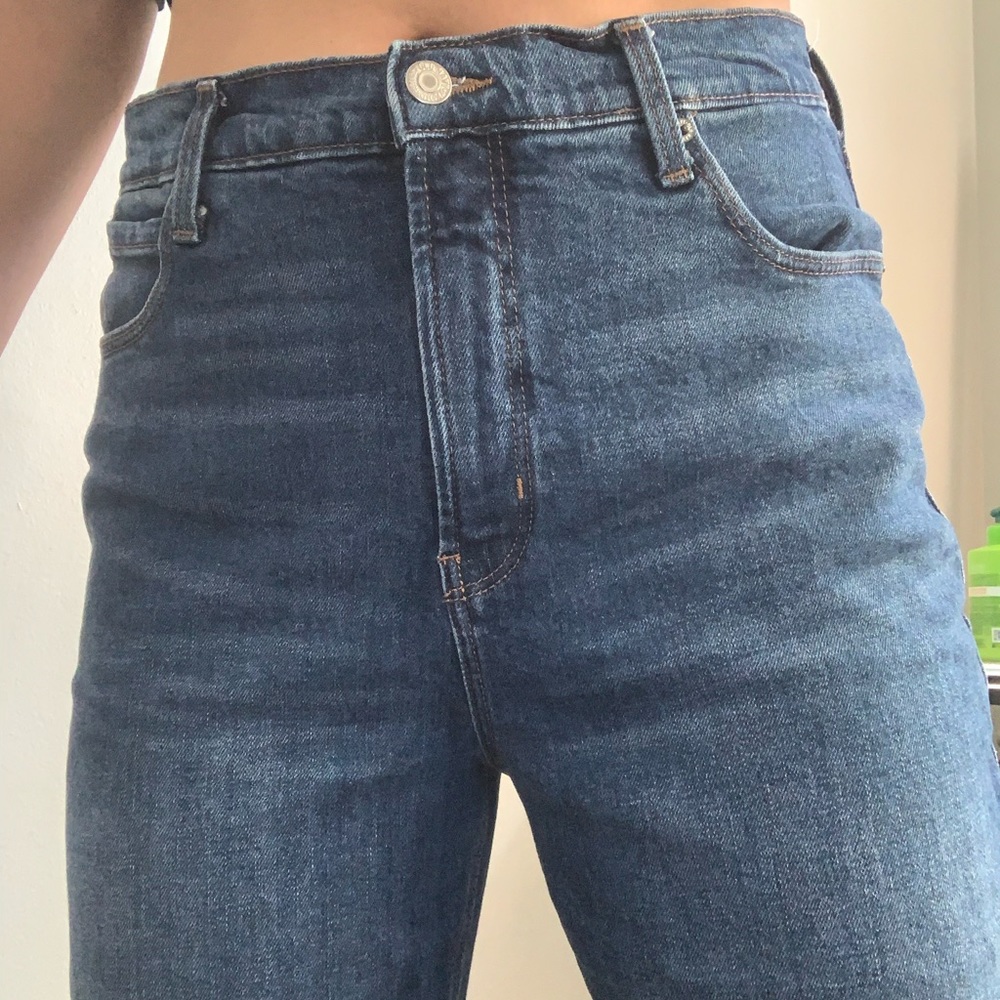 baggy medium wash high waisted jeans